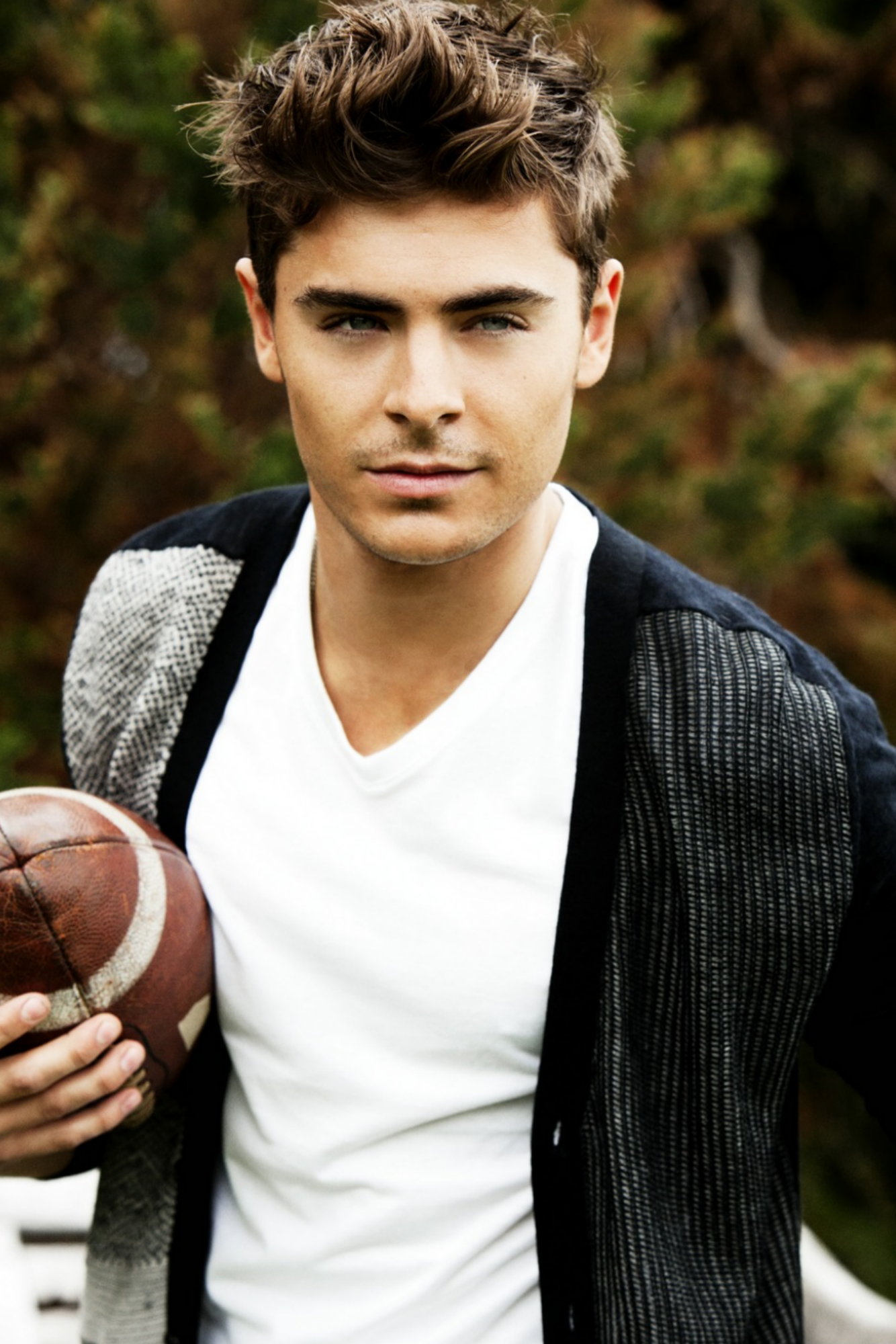 zac-efron-1347119189.jpg