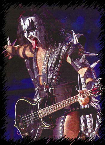 kiss_gene03.jpg