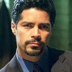 77534cad785845e66a50bc12cc39a8b2--esai-morales-latino-men.jpg