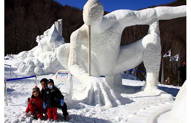 snow-spiderman_1248426i.jpg