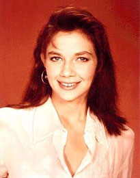 justine-bateman-sized.jpg