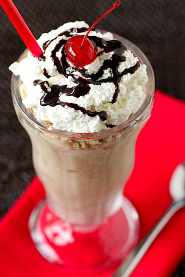 white-russian-milkshake-2-550.jpg