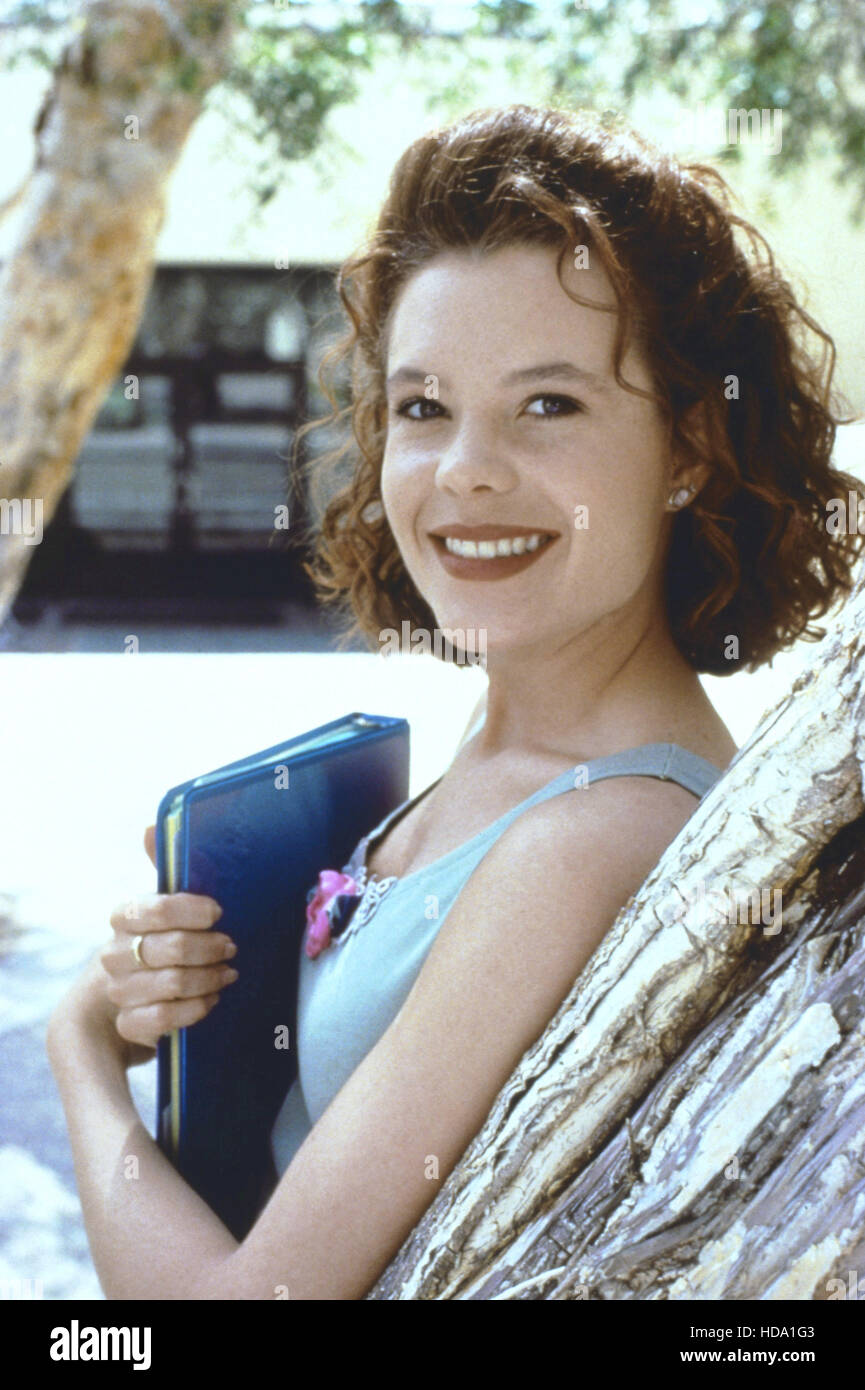 freshman-dorm-robyn-lively-1992-HDA1G3.jpg