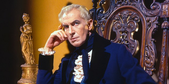 vincent-price-as-roderick-usher.jpg