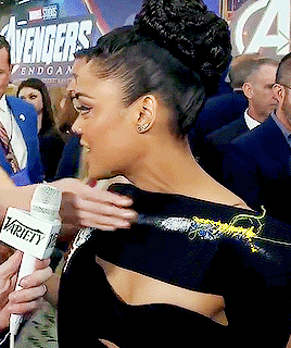 tumblr_pqe4shQzSf1w3wci0o2_400.gif