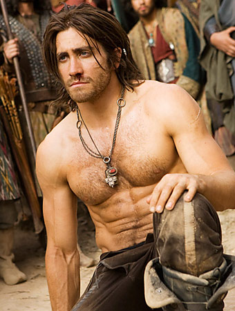 121912-jake-gyllenhaal-birthday-abs-340.jpg