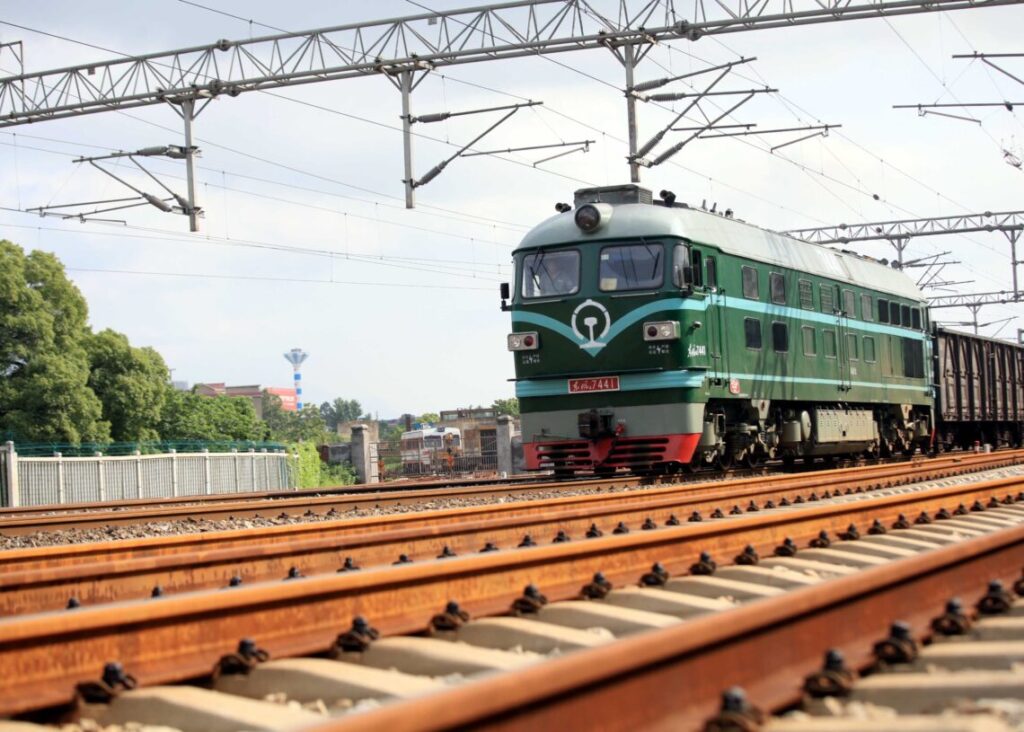 Russian-coal-train-1024x732.jpg