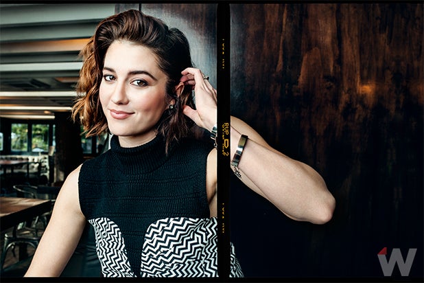 Mary-Elizabeth-Winstead_Mercy_Street_1.jpg