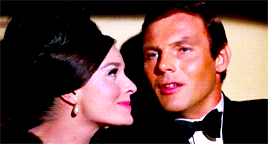 tumblr_nqlssrWEEH1rrkahjo5_400.gif