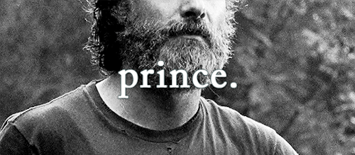 tumblr_nkbbexOBHJ1qfzg3fo1_r1_500.gif