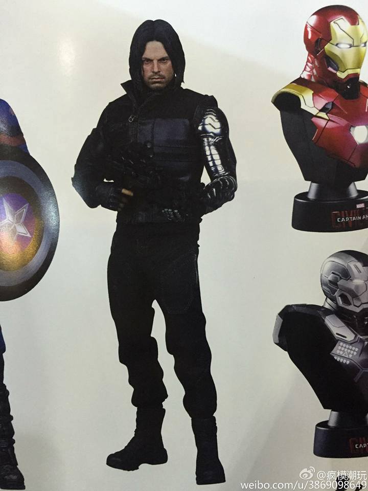 Hot-Toys-Magazine-018.jpg