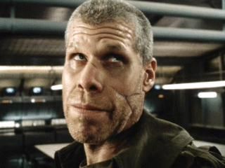 0ee2f69caaee1f2f306fc9a018623b0a--ron-perlman-aliens.jpg