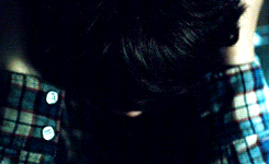 tumblr_mwan82UxbV1r2x5hgo2_r1_250.gif
