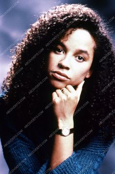 8c215539de447eb2a9ab6192088af3c5--rae-dawn-chong.jpg