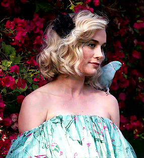 tumblr_pnp3yrM2Ly1y7sog8o2_400.gif