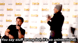 tumblr_o8k7mdLOIf1s9qy1zo1_400.gif