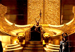 tumblr_n58dedgeQL1rz0ey2o4_250.gif