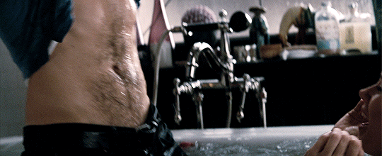tumblr_pcs09vbaLH1spmueto8_540.gifv