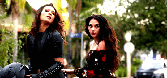 tumblr_pr7bjp7MS61rbkgduo1_540.gif