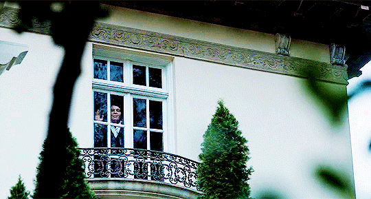tumblr_p6qwjw3in01qk7bkio1_540.gif