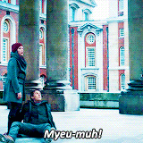 tumblr_n982xw7LMT1rvawzlo7_r1_250.gif