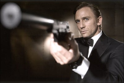 craig-bond1_1129321022-000.jpg