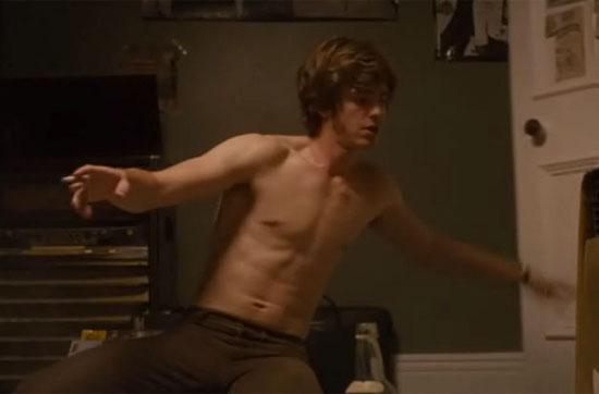 550w_gs_big_one_andrew_garfield_8.jpg