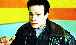 tumblr_no7d62MXfe1uvq6uoo1_250.gif