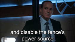 tumblr_muh78cb4Kb1qcu4mno1_250.gif