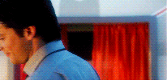 tumblr_p86422vRSh1rahtsio4_540.gif