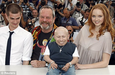 article-1186324-050D3AF4000005DC-290_468x308.jpg