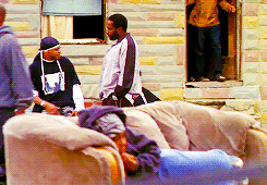 tumblr_n6k3dvFkgI1qzeweeo2_r1_250.gif