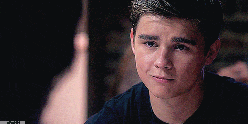 Dylan_Everett_on_SPN_(1).gif