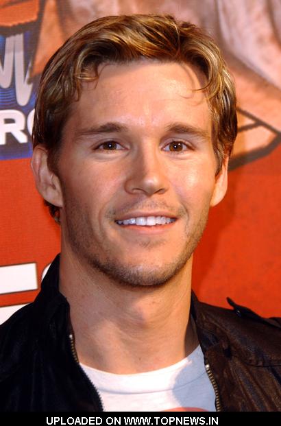 Ryan-Kwanten.jpg