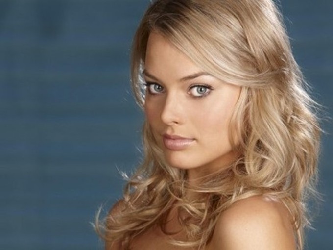 margot-robbie_large.jpg