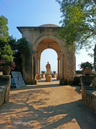 villa-cimbrone-ceres-temple.jpg