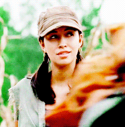 tumblr_n1iur8uR4C1qaucn3o3_r1_250.gif