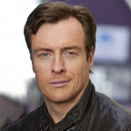 267x267_toby_stephens.png
