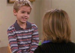 tumblr_m4wzzxbvqk1rvzu9do1_250.gif