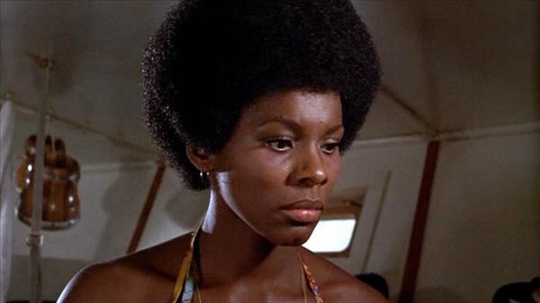 1bf4c46a69e0ef62a79732aefd36dc37--bond-girls-james-bond.jpg