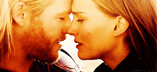 tumblr_mbqwlzasx81rnrz1po1_500.gif
