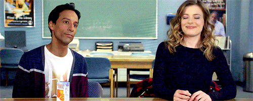 tumblr_nlds1aYoLx1s9njavo2_r2_500.gif