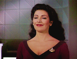 25566f0bbb6373f653c186e450f0e94f.gif