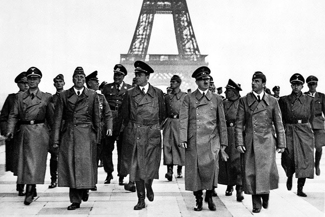 Hitler%27s+triumphant+tour+of+Paris,+1940+(1).jpg