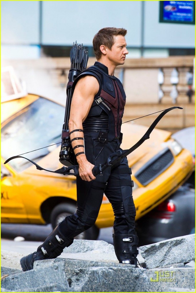 Jeremy-Renner-Hawkeye-Avengers-Movie-Set-684x1024.jpg