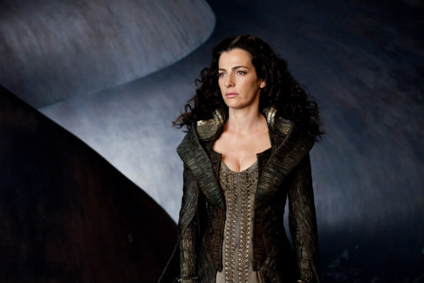movies-man-of-steel-lara.jpg