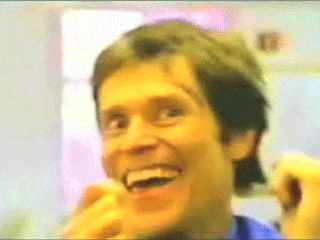 1250499848_willem_dafoe.gif