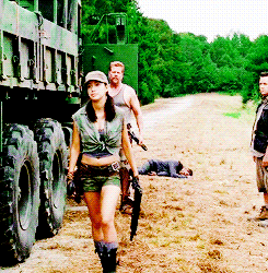 tumblr_n1iur8uR4C1qaucn3o4_r2_250.gif