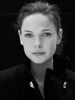 20170515-Rebecca-Ferguson1074-300x400.jpg