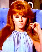 tumblr_mplbfa3gUu1ro2c2ro5_250.gif